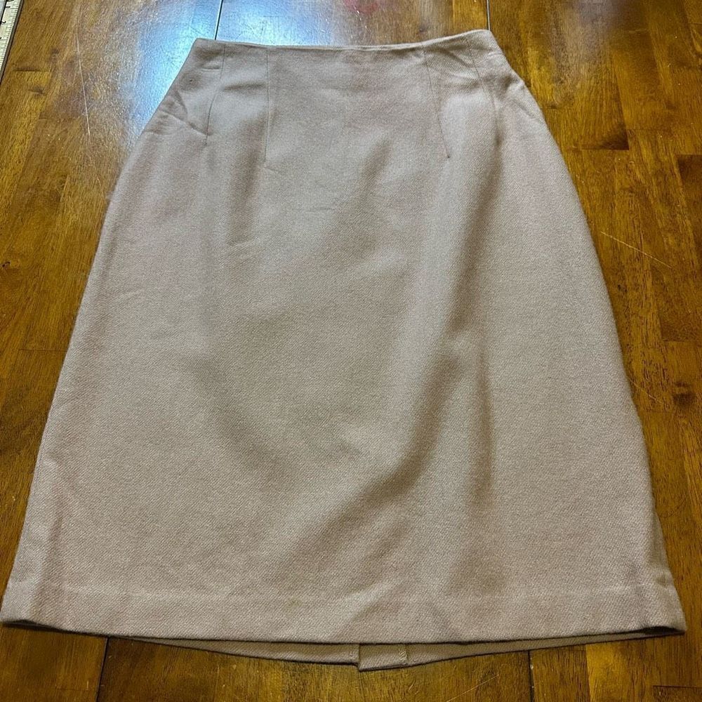 Vintage Savannah 100% Wool Knee Length Tan Color Skirt Womens Size 6